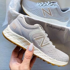 NWT New Balance Fresh Foam Arishi sneakers